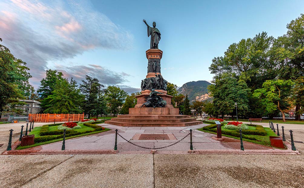 Piazza Dante Trento