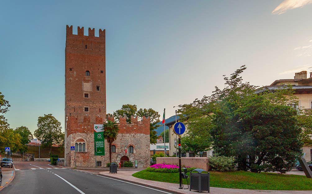 Torre Vanga